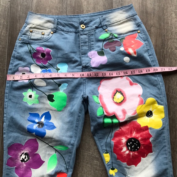 AWESOME Hi Rise Floral Festival Jeans Size 14 - Picture 6 of 8
